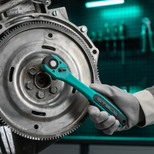 Набор инструментов, 1/2", 1/4", CrV, 12 гранные головки, пластиковый кейс, 76 предметов Stels по ценам производителя в Екатеринбурге с доставкой по всей России