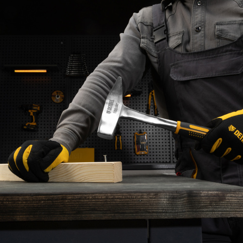 Молоток слесарный 800 г, цельнометаллический, двухкомпонентная рукоятка Denzel по ценам производителя в Екатеринбурге с доставкой по всей России