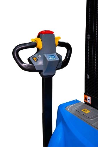 Штабелер самоходный 1,5 т 2,5 м TOR WS15H-2500SC PRO 24/85 В/Ач контр. скорости подъема по ценам производителя в Екатеринбурге с доставкой по всей России