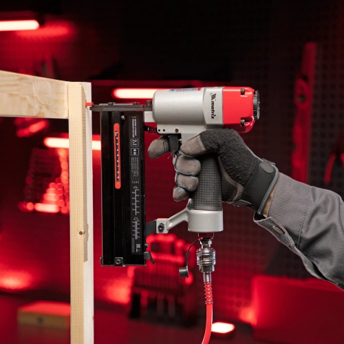 Нейлер-степлер пневматический 2 в 1, гвозди 18GA длина 10-50 мм, скобы 18GA длина 25-40 мм Matrix по ценам производителя в Екатеринбурге с доставкой по всей России