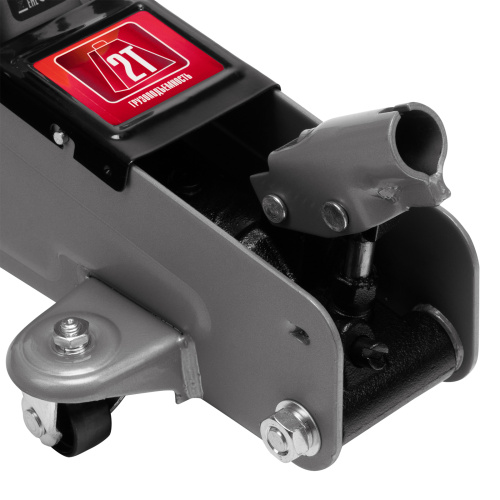 Домкрат гидравлический подкатной, 2 т, высота подъема 135-385 мм, в пластиковый кейсе Matrix по ценам производителя в Екатеринбурге с доставкой по всей России