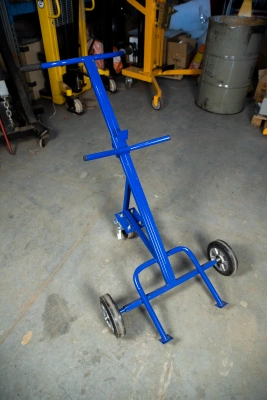 Тележка для металлических бочек TOR КБ-1 (250 литая + 160 поворотное) купить в Москве с доставкой по всей России | ProtosMarket.ru