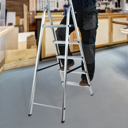 Стремянка усиленная, 5 ступеней, алюминиевая, MTX по ценам производителя в Екатеринбурге с доставкой по всей России