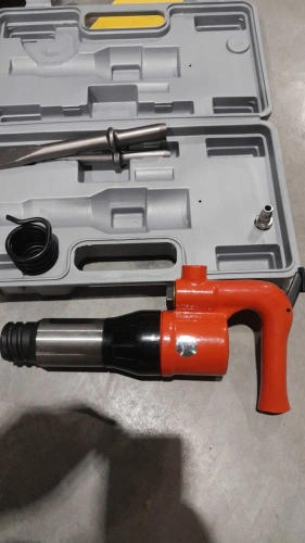 Молоток рубильный пневматический РМ-8МС по ценам производителя в Екатеринбурге с доставкой по всей России