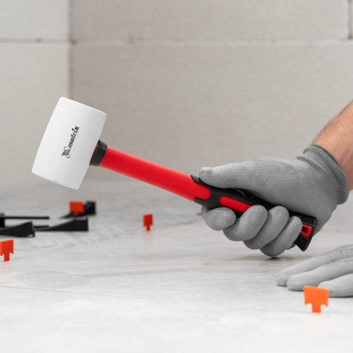 Киянка резиновая, 225 г, белая резина, фибергласовая рукоятка Matrix по ценам производителя в Екатеринбурге с доставкой по всей России