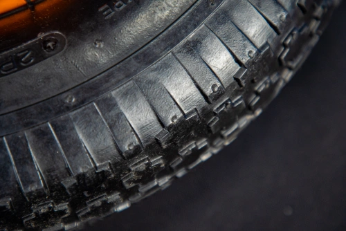 Колесо пневматическое резиновое 387 мм 4.00-8 (подшипник 12 мм) по ценам производителя в Екатеринбурге с доставкой по всей России