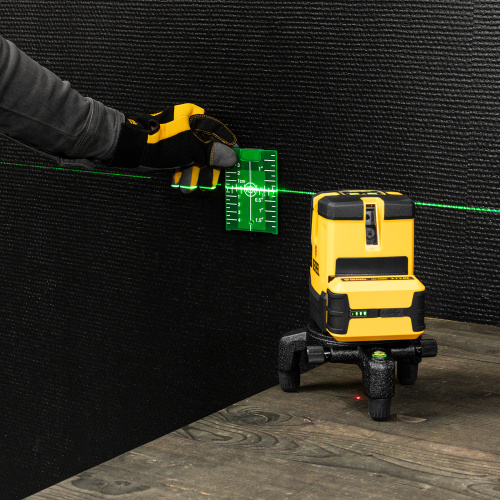 Лазерный уровень LX 06 Green, 30 м, 520 нм, аккумулятор Li 5200 mAh, резьба 5/8" Denzel по ценам производителя в Екатеринбурге с доставкой по всей России