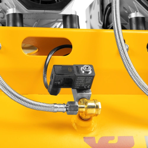 Компрессор безмасляный, малошумный DLS 1800/100,1800 Вт, 3x600, 100 л, 345 л/мин Denzel по ценам производителя в Екатеринбурге с доставкой по всей России