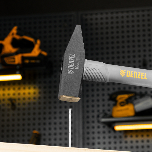 Молоток слесарный, 1000 г, кованый, фибергласовая рукоятка c TPR покрытием Denzel по ценам производителя в Екатеринбурге с доставкой по всей России