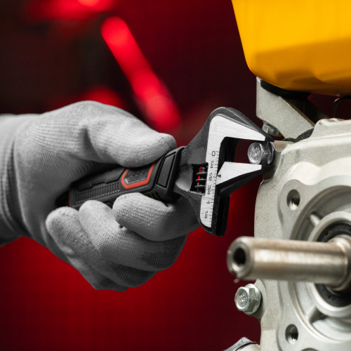 Ключ разводной, тонкие губки, фосфатированный, двухкомпонентная рукоятка, 150 мм, PRO Matrix по ценам производителя в Екатеринбурге с доставкой по всей России