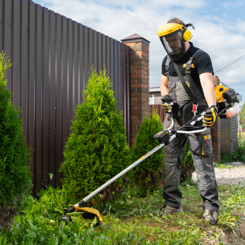 Триммер бензиновый DT-43E, 43 см3, неразъемная штанга, электростартер, состоит из 2 частей Denzel по ценам производителя в Екатеринбурге с доставкой по всей России