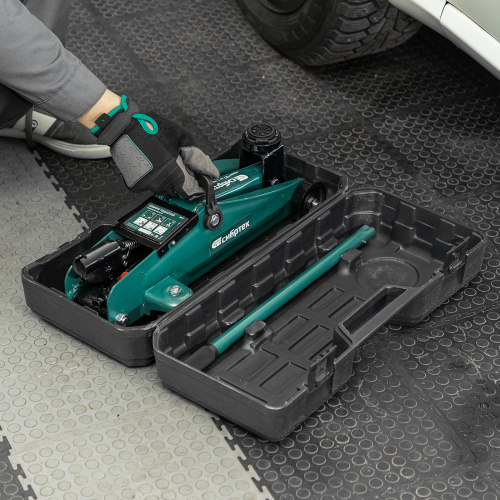 Домкрат гидравлический подкатной, 2 т, 127-330 мм, в пласт. кейсе Сибртех по ценам производителя в Екатеринбурге с доставкой по всей России