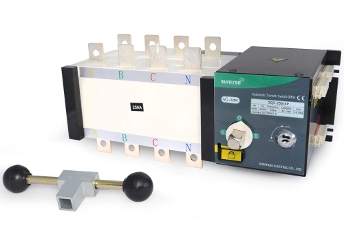 Реверсивный рубильник SQ5-250/4 ~400V In250A по ценам производителя в Екатеринбурге с доставкой по всей России