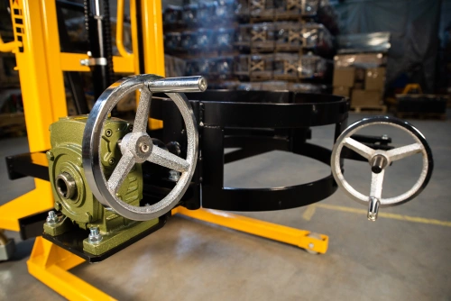 Штабелер-бочкокантователь гидравлический 0,35 т 1,94 м XILIN YTD-35 по ценам производителя в Екатеринбурге с доставкой по всей России