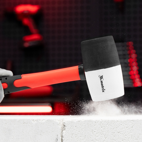 Киянка резиновая, 680 г, черно-белая резина, фибергласовая рукоятка Matrix по ценам производителя в Екатеринбурге с доставкой по всей России