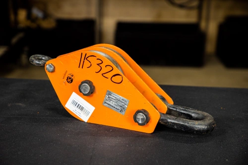 Блок монтажный двухрольный с ушком TOR 32 т по ценам производителя в Екатеринбурге с доставкой по всей России