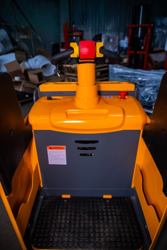 Тележка электрическая 2000 кг 1150 мм XILIN CBD20L с закрытой платформой 24/280 В/Ач по ценам производителя в Екатеринбурге с доставкой по всей России