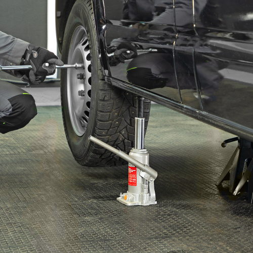 Домкрат гидравлический бутылочный, 5 т, h подъема 197-382 мм, в пластиковом кейсе Matrix по ценам производителя в Екатеринбурге с доставкой по всей России