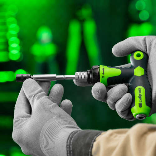 Отвертка Т-образная реверсивная с набором бит, торцевых головок, 33 предмета, CrV Сибртех по ценам производителя в Екатеринбурге с доставкой по всей России