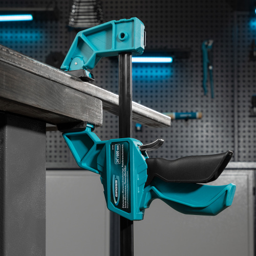 Струбцина реечная, быстрозажимная, пистолетного типа, пошаговый механизм, пластиковый корпус, 600мм Gross по ценам производителя в Екатеринбурге с доставкой по всей России