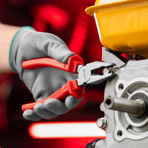 Плоскогубцы Econom, 160 мм, шлифованные, пластмассовые рукоятки Matrix по ценам производителя в Екатеринбурге с доставкой по всей России