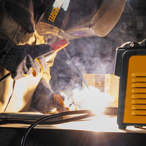 Аппарат инвертор. дуговой сварки SDM-220 Top, 220 А, ПВ 60% кейс Denzel по ценам производителя в Екатеринбурге с доставкой по всей России