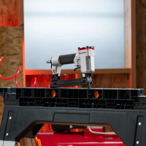 Степлер пневматический для прямоугольных скоб от 10 до 22 мм Matrix по ценам производителя в Екатеринбурге с доставкой по всей России