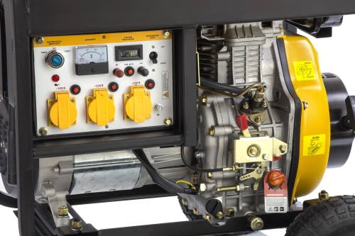 Генератор дизельный DD6300Е, 5.0 кВт, 220 В/50 Гц, 15 л, электростартер Denzel по ценам производителя в Екатеринбурге с доставкой по всей России