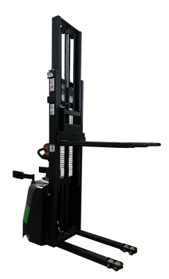 Штабелер самоходный 1,5 т 3,5 м TOR QDA15-EM 24/90 В/Ач Li-ion (с платформой)