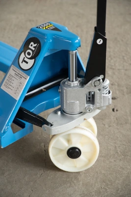 Тележка гидравлическая 2500 кг 1150 мм нейлоновые колеса TOR RHP купить в Москве с доставкой по всей России | ProtosMarket.ru