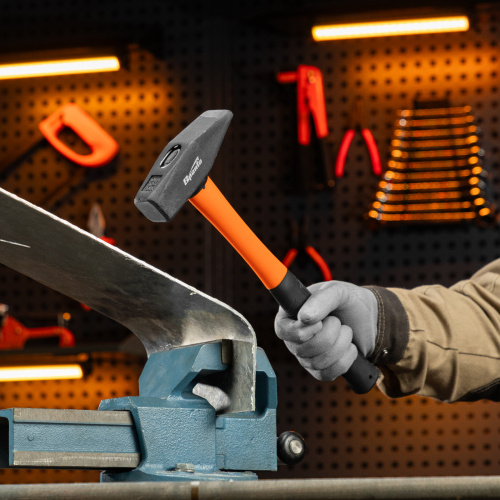 Молоток слесарный, 1000 г, фибергласовая обрезиненная рукоятка Sparta по ценам производителя в Екатеринбурге с доставкой по всей России