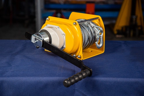 Лебедка ручная барабанная с тросом  500кг   40м с храповым механизмом TOR JHW по ценам производителя в Екатеринбурге с доставкой по всей России