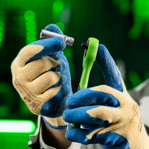 Ключ-трещотка 1/4", CrV, 72 зуба, с быстрым сбросом Сибртех по ценам производителя в Екатеринбурге с доставкой по всей России