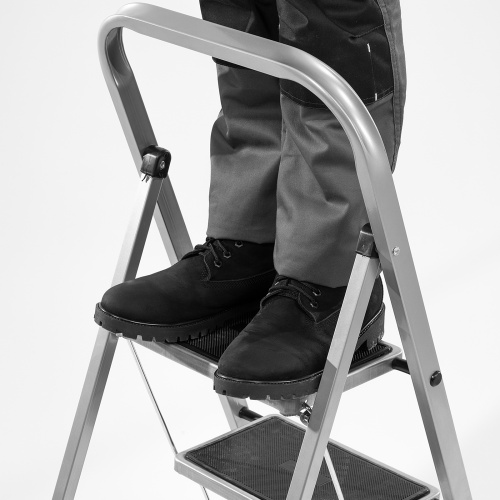 Стремянка 3 ступени, с полимерными ковриками, Сибртех по ценам производителя в Екатеринбурге с доставкой по всей России