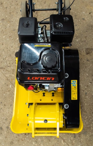 Виброплита 80 кг, 16кН (Loncin) без бака, колесный комплект TOR C-90L по ценам производителя в Екатеринбурге с доставкой по всей России