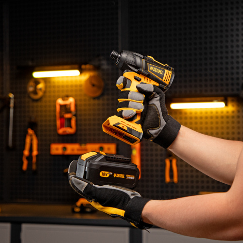 Винтоверт ударный аккумуляторный бесщет CID-IB-200-0, 18В Li-Ion Denzel по ценам производителя в Екатеринбурге с доставкой по всей России