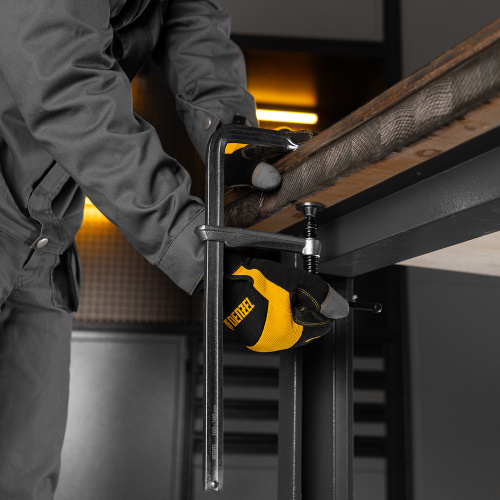 Струбцина F-образная, 100x300мм, кованая Denzel по ценам производителя в Екатеринбурге с доставкой по всей России