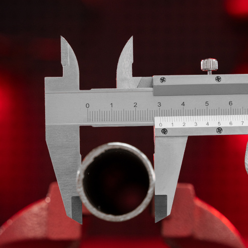 Штангенциркуль, 150 мм, цена деления 0.02 мм, металлический, с глубиномером Matrix по ценам производителя в Екатеринбурге с доставкой по всей России