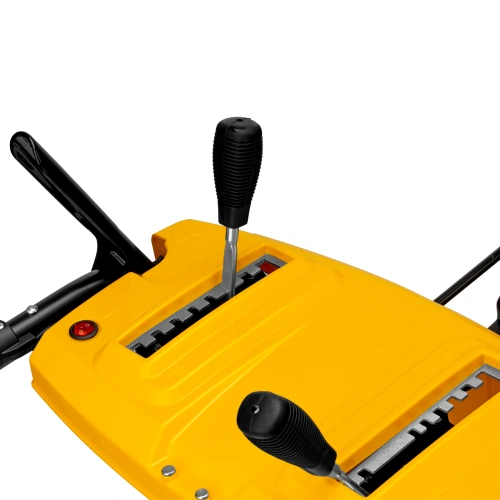 Бензиновая снегоуборочная машина SBM 610S PRO, 212 cc, электростартер, фара, обогрев Denzel по ценам производителя в Екатеринбурге с доставкой по всей России