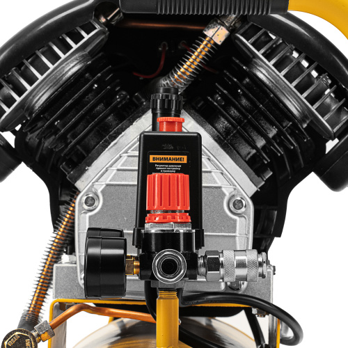 Компрессор воздушный прям. привод DCV1800/50, 1,8 кВт, 50 литров, 320 л/мин Denzel по ценам производителя в Екатеринбурге с доставкой по всей России