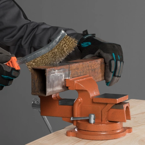 Тиски слесарные, 100 мм, поворотные, с наковальней Sparta по ценам производителя в Екатеринбурге с доставкой по всей России