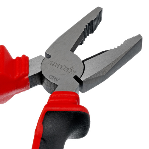 Плоскогубцы комбинированные, 160 мм, хром-ванадий, двухкомпонентные рукоятки Matrix по ценам производителя в Екатеринбурге с доставкой по всей России