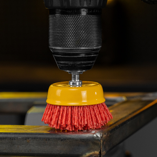 Щетка для дрели, 65 мм, Чашка, со шпилькой, нейлоновая щетина Denzel по ценам производителя в Екатеринбурге с доставкой по всей России