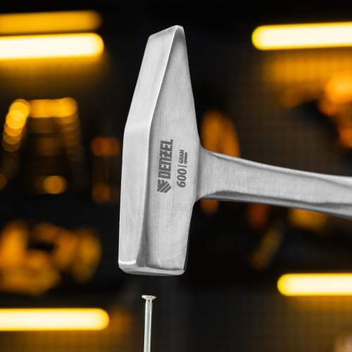 Молоток слесарный 600 г, цельнометаллический, двухкомпонентная рукоятка Denzel по ценам производителя в Екатеринбурге с доставкой по всей России