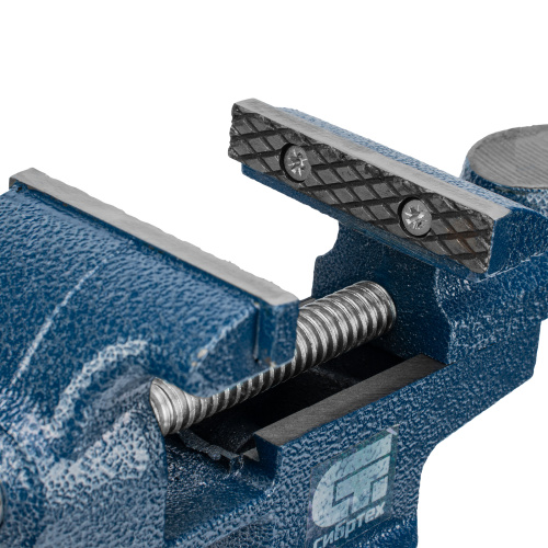 Тиски слесарные, настольные, поворотные, ширина рабочих губок 65 мм, наковальня Сибртех по ценам производителя в Екатеринбурге с доставкой по всей России