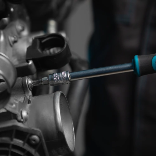 Набор инструментов, 1/2", 3/8", 1/4", CrV, 120 зубьев, 216 предметов Gross по ценам производителя в Екатеринбурге с доставкой по всей России