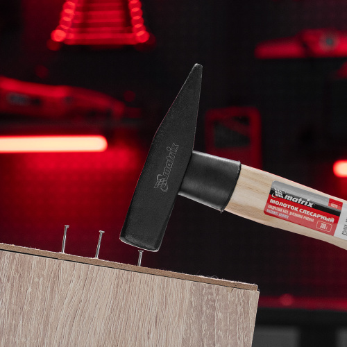 Молоток слесарный, 300 г, квадратный боек, деревянная рукоятка Matrix по ценам производителя в Екатеринбурге с доставкой по всей России