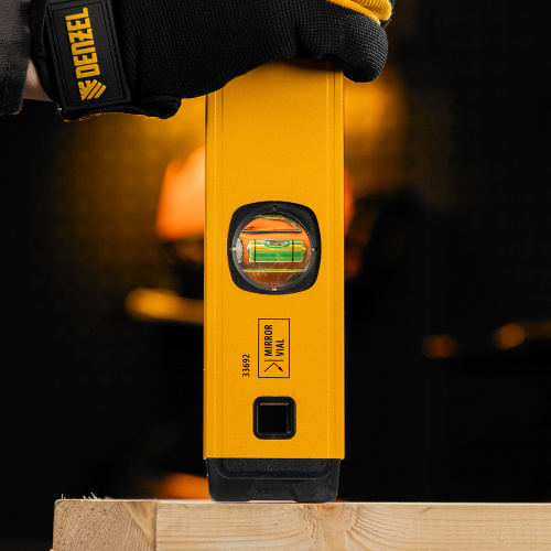 Уровень алюминиевый, магнит, фрезерованный, 3 глазка (1 зеркал.) 0,5 мм/м, 800 мм Denzel по ценам производителя в Екатеринбурге с доставкой по всей России