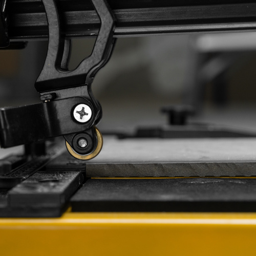 Плиткорез рельсовый 1200х16мм, каретка на подш., стальная станина, усил. рукоятка-пенал Denzel по ценам производителя в Екатеринбурге с доставкой по всей России