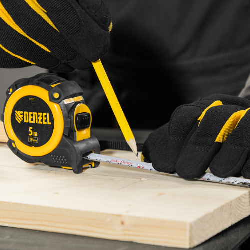 Рулетка 5м х 19мм, автоматич. фиксац., нейлон. покрытие, магнит. зацеп, двухстор. разметка Denzel по ценам производителя в Екатеринбурге с доставкой по всей России